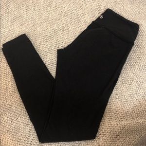 Lululemon wunder under